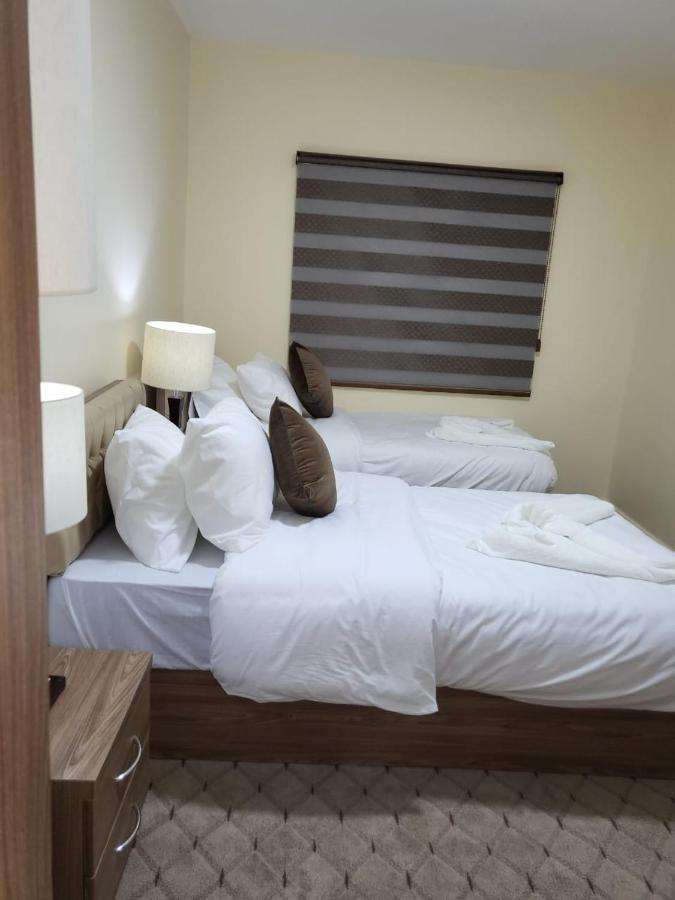Petra Hills House Hostel Wadi Musa Bagian luar foto